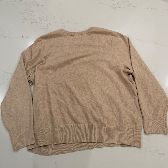 Old Navy women’s sweater - Picture 5 of 7